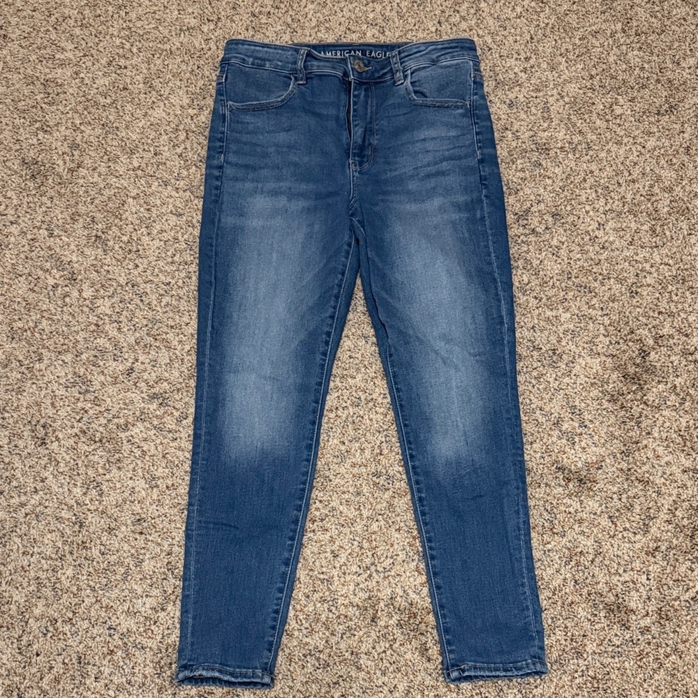 American Eagle Women’s Jeans 12 Short